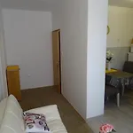 860b *